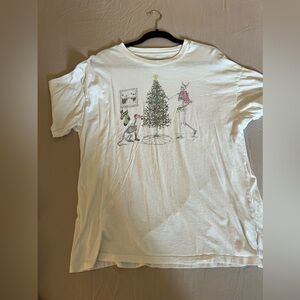 American Eagle oversized Christmas skeleton tshirt